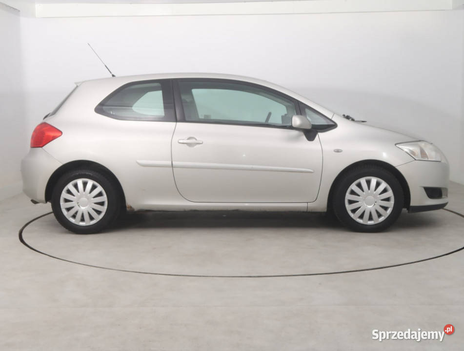 Toyota Auris 16 Dual VVTi
