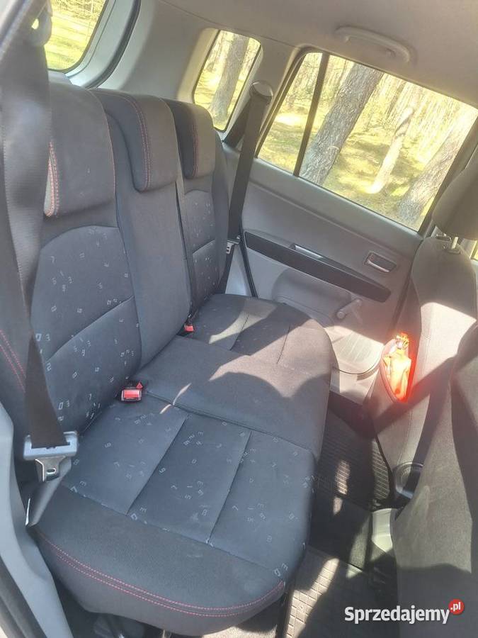SPRZEDAM MAZDA 2 125 2003 80000km Czarne