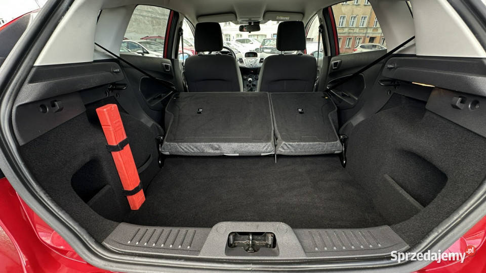 Ford Fiesta Benzyna Zarejestrowany Ubezpieczony 4/5 Elbląg
