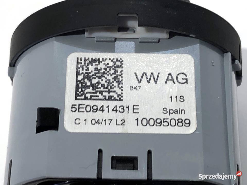 WŁĄCZNIK ŚWIATEŁ SKODA FABIA III 5E0941431E Włączniki, sterowniki