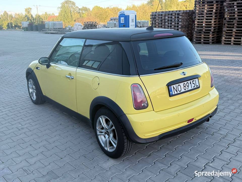 Mini One 16 benzyna 2004 r 144 000 Żółty Olsztyn