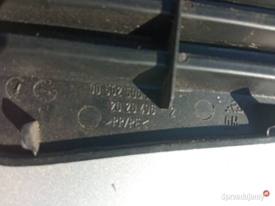 Osłona tylnej lampy wewnątrz prawa Opel Astra G