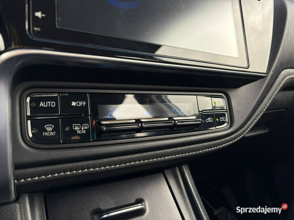 Toyota Auris ledy duza navi kamera cofania II diesel sprzedam