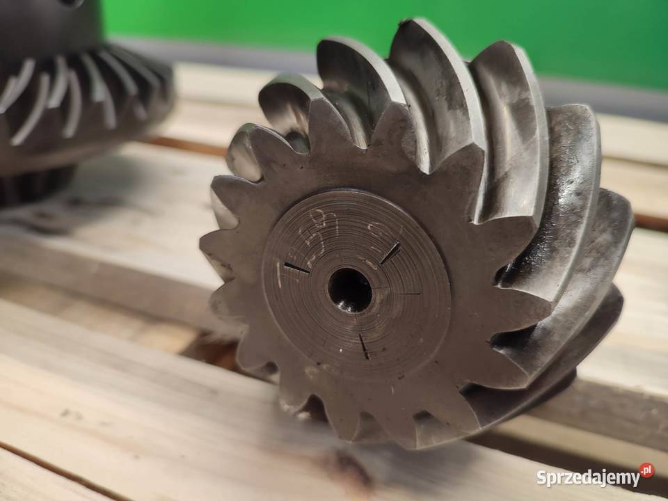 Mechanizm różnicowy Fendt 820 15x347450400403 Pozostałe wielkopolskie Wilkowo