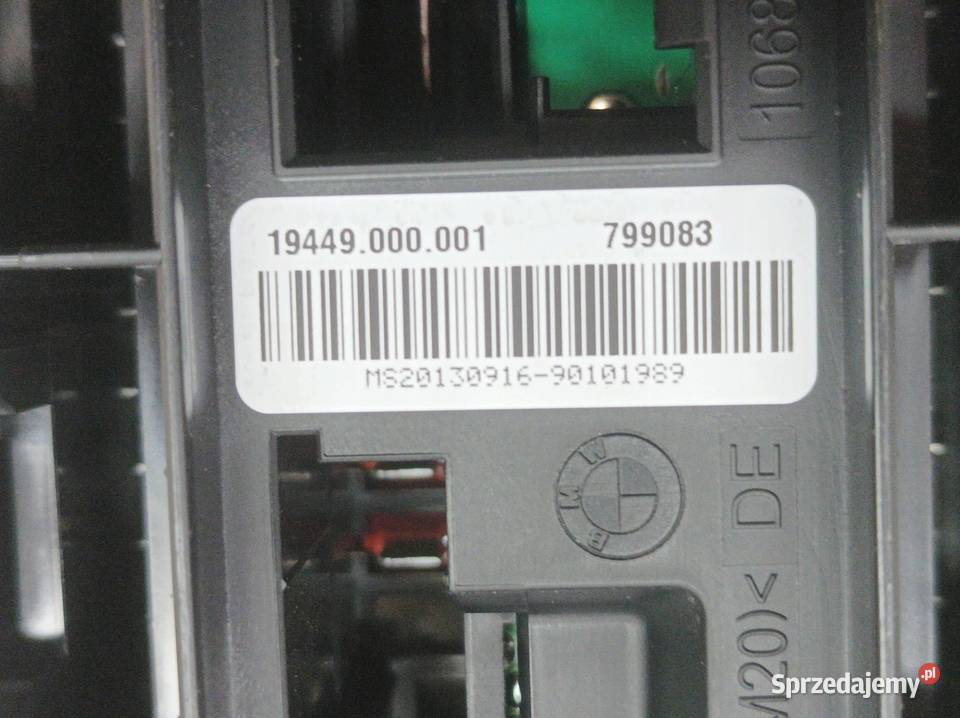 SKRZYNKA BEZPIECZNIKÓW 9337879 16 B 136 Bmw Rok produkcji 2013 świętokrzyskie