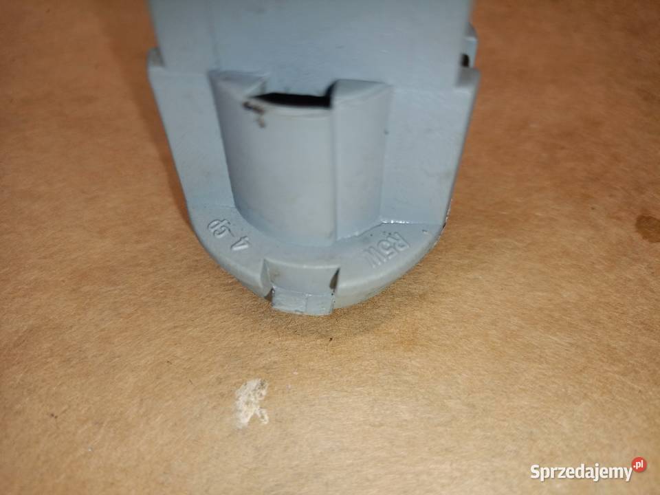 Oprawka żarówki BMW E 36 tył R5W osobowe