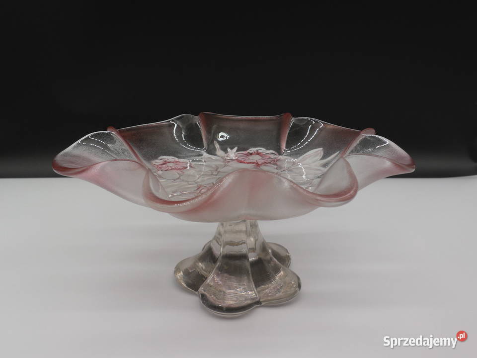Patera szklana Różowe Szkło z tłoczonymi różami Antyki, Sztuka, Kolekcje wielkopolskie Raszków