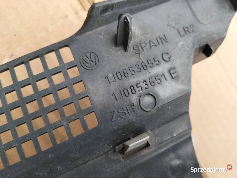 GOLF 4 MK4 ATRAPKA ZDERZAKA ATRAPA GRILL osobowe Kamień-Kolonia