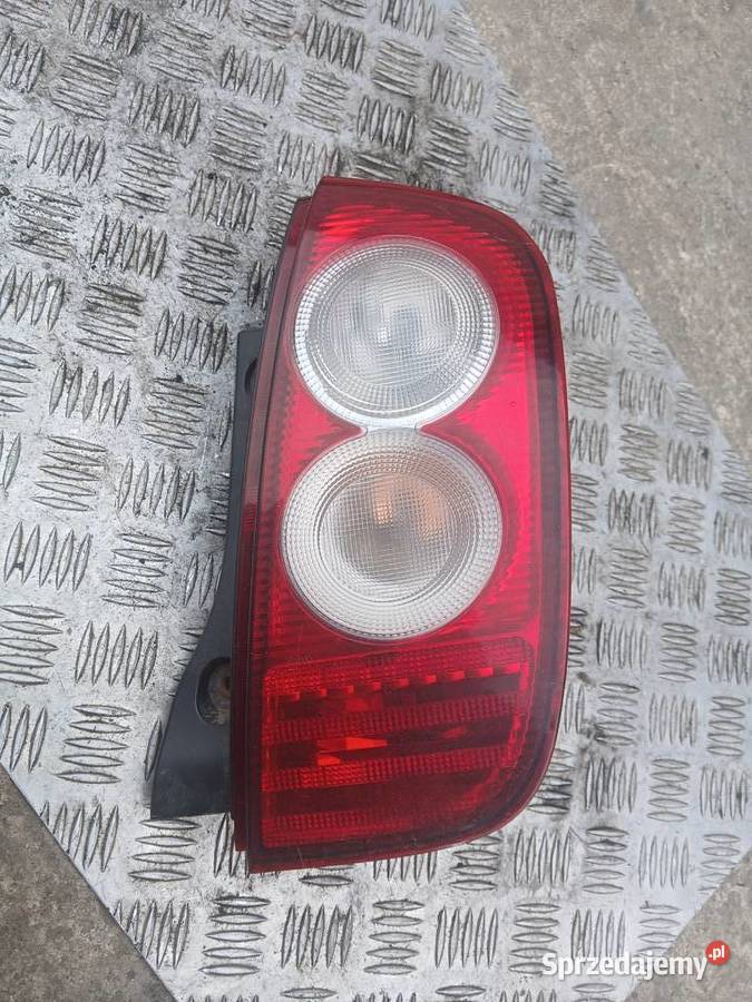 Lampa prawa tył tylna Nissan Micra k12 III EU małopolskie Radłów
