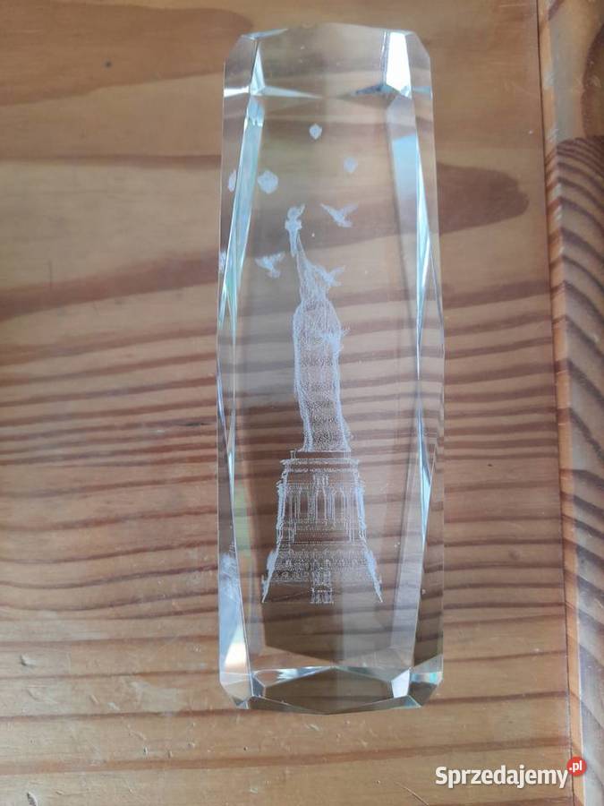 Duża statuetka kryształowa 3 D Statua Wolności Kostrzyn nad Odrą sprzedam