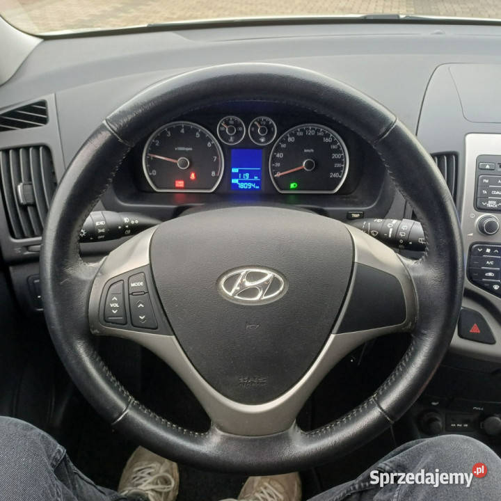 Hyundai i30 Niski przebieg 78000 Serwisowany ASO gniazdo AUX wielkopolskie Suchorzew sprzedam