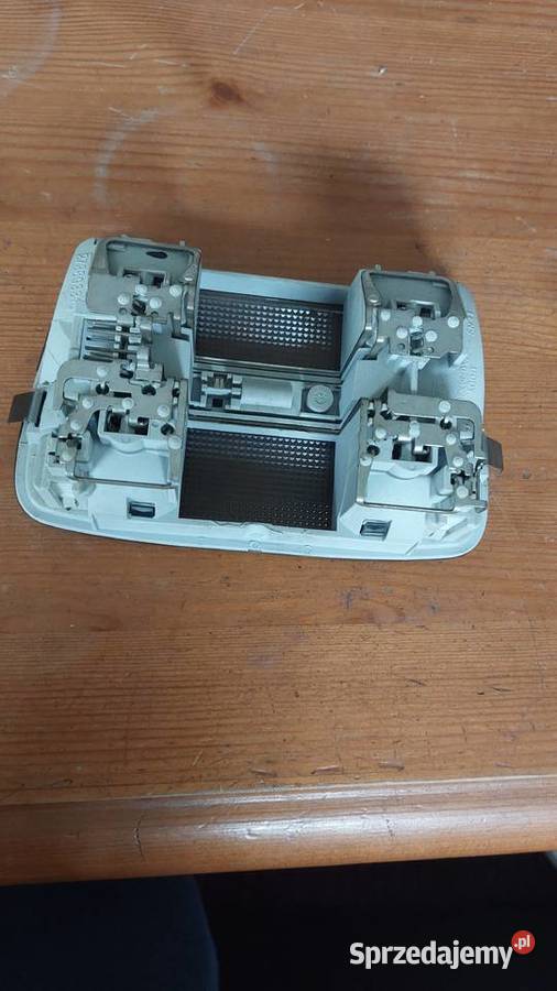 LAMPKA OŚWIETLENIA KABINY PRZÓD OPEL 273893313 Przewody powietrza