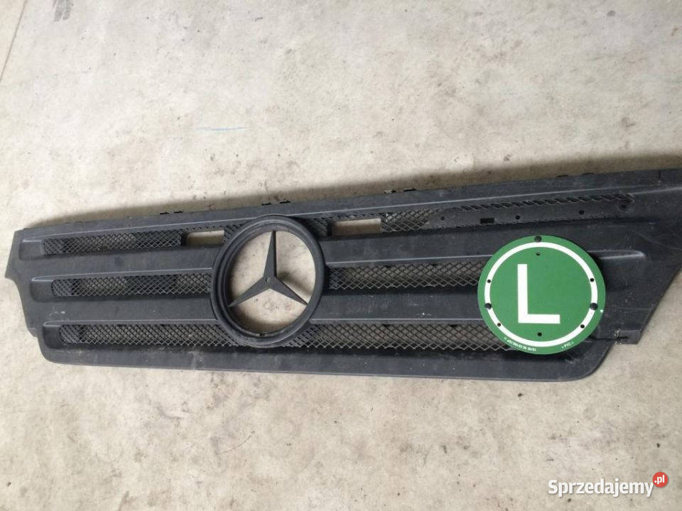 Grill Maska Atrapa Actros MP2 9437510018 Maszewo
