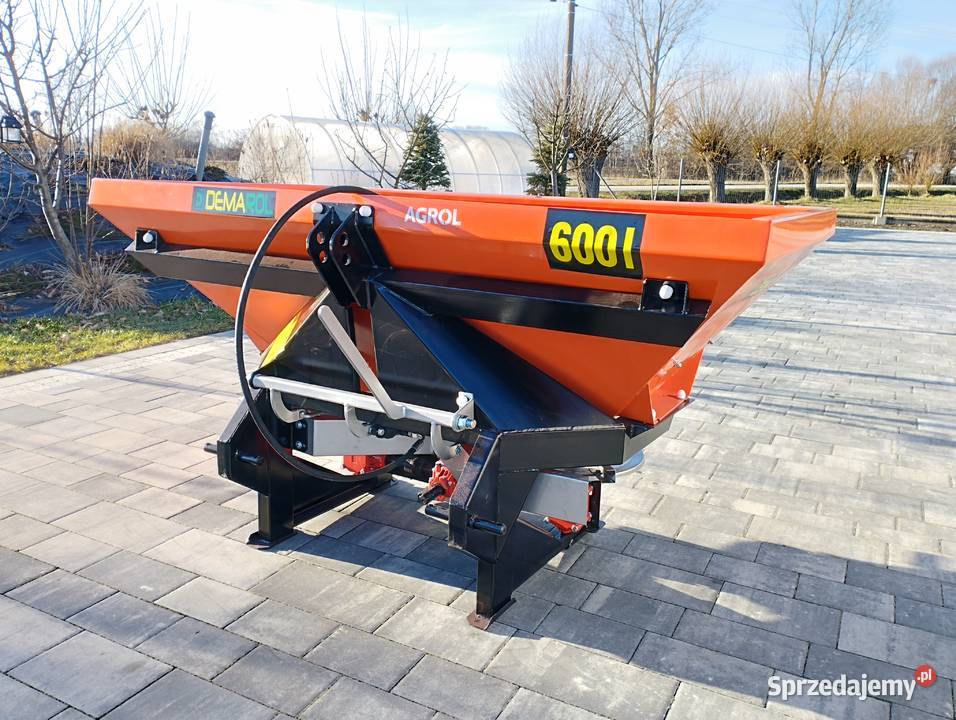 Dwutalerzowy rozsiewacz do nawozu 4001200L nieuszkodzony Rozsiewacze nawozów