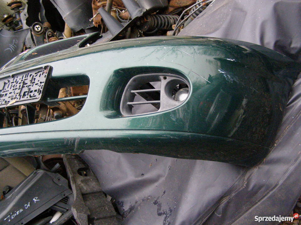 Zderzak przedni Mitsubishi Carisma rok 98, kolor zielony