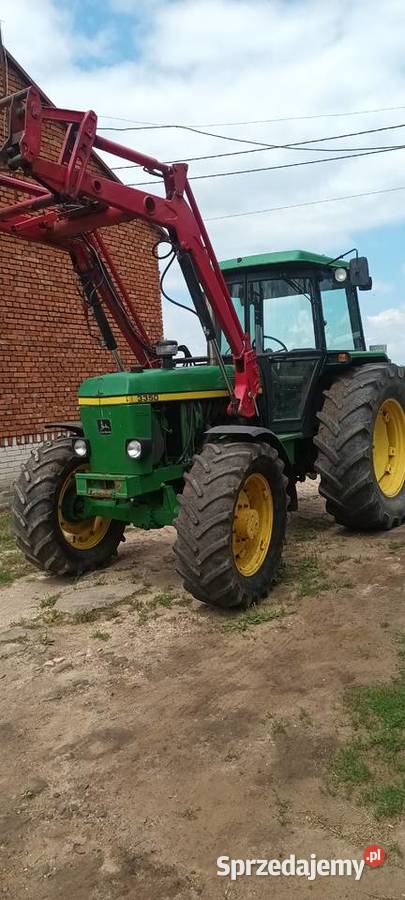Ciągnik John Deere 3350