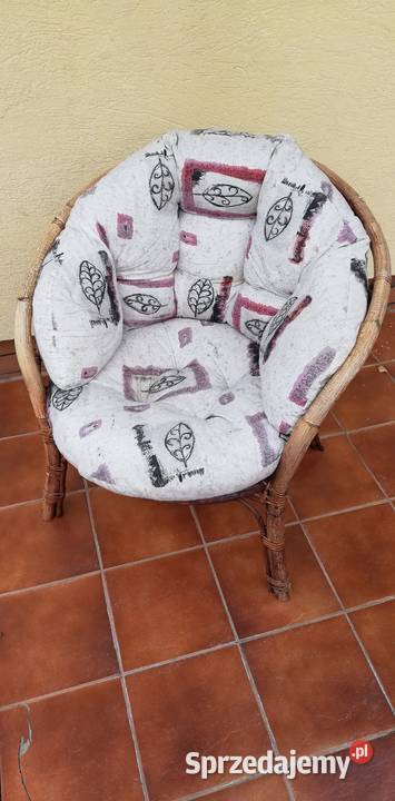 Fotel rattanowy ogrodowy z poduchą krzesło Szafy, regały, półki Sulbiny