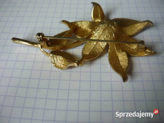 Broszka z perełką w kolorze złotym vinage Myszków