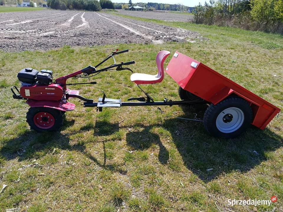 Traktorek ogrodowy jedno osiowego z osprzętem lubelskie Kurów sprzedam