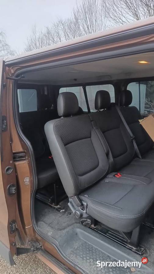 Opel Vivaro 9 osobowy Ojrzeń