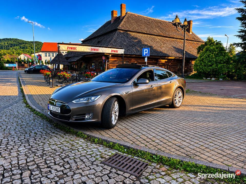 Tesla Model S 70D AWD 2016 Free Supercharging
