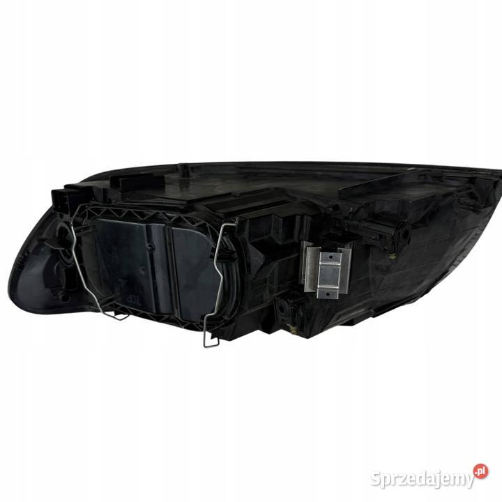 Lampa reflektor przód przednia prawa VOLVO C30 Lampy przednie wielkopolskie Barłogi