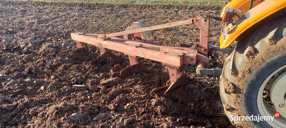 Pługi 4 skibowe AKPIL w stanie Pługi lubelskie Łuków