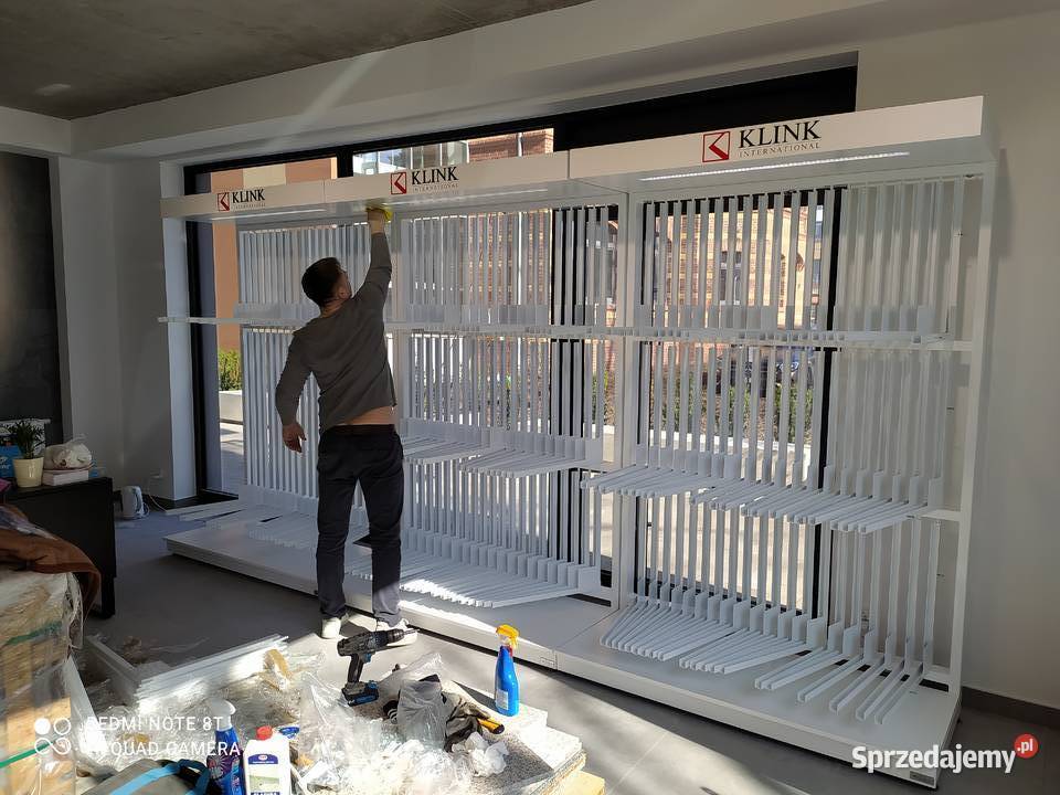 Ekspozytor Książkowy na płytki kamie Biblioteka Gdynia