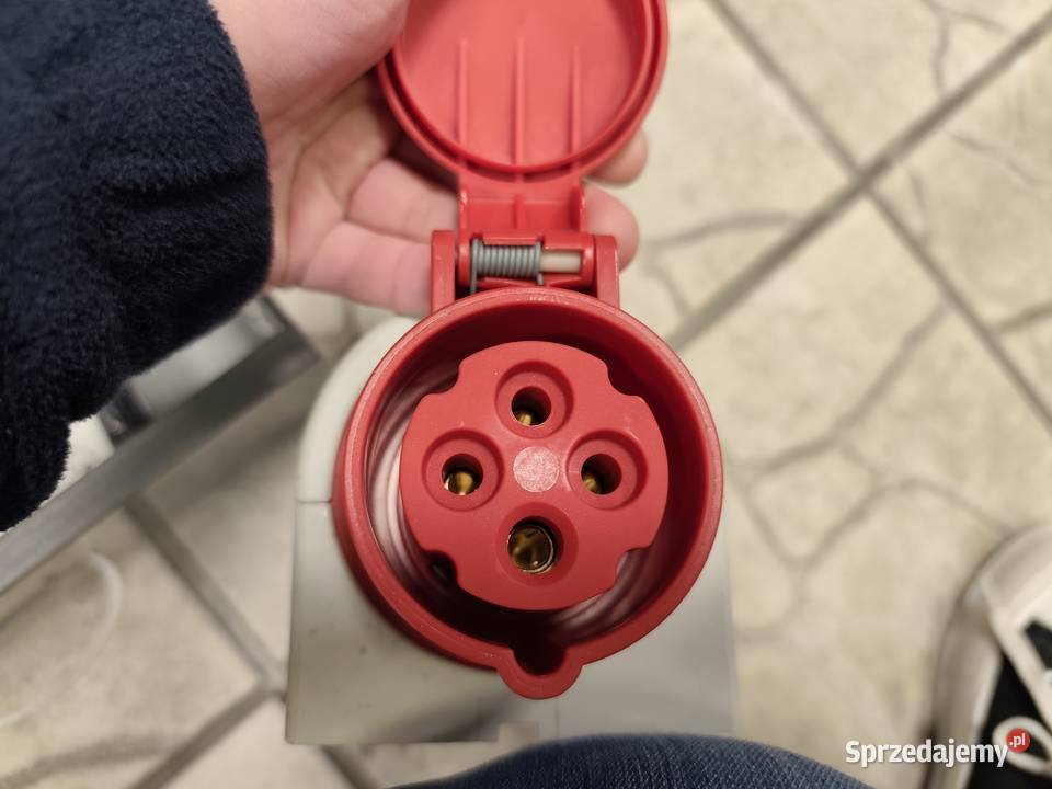 Gniazdo 16A4P Rydułtowy sprzedam