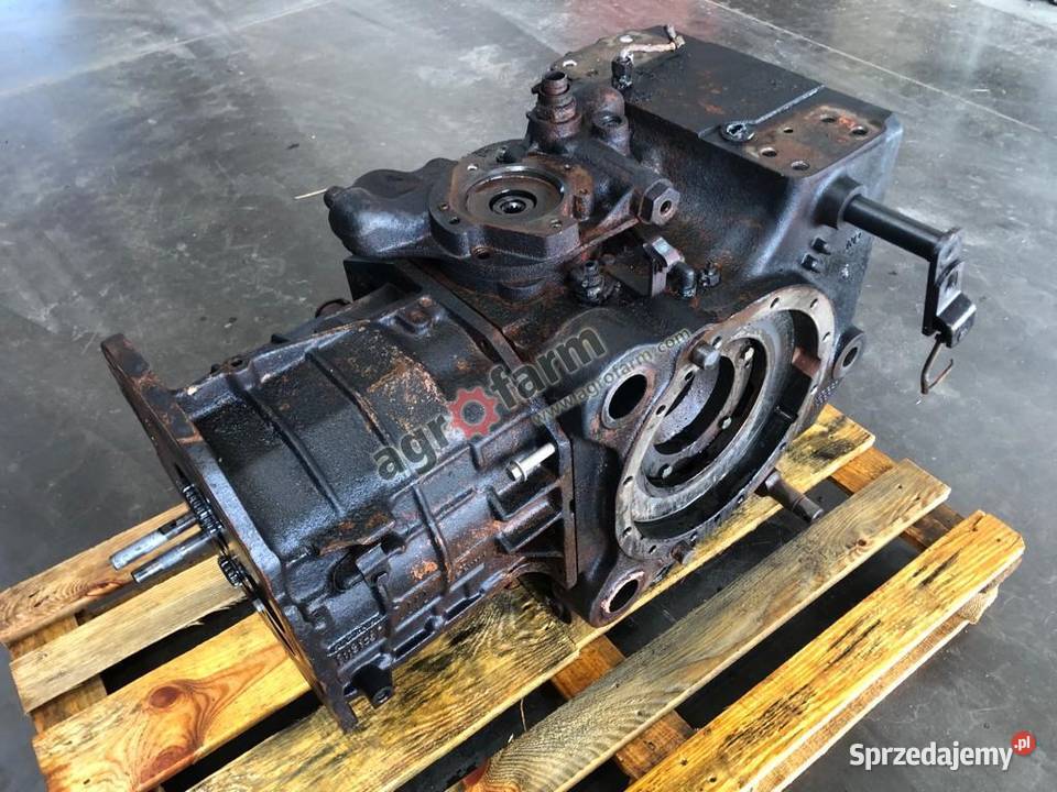 Tylny most John Deere 6400 L115878