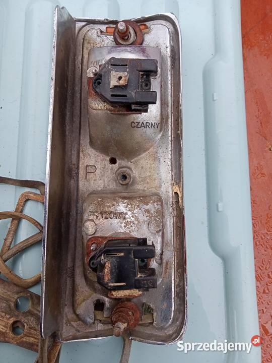 Fiat 125p 1300 kierunkowskazy L i P przednie 68 kierunkowskazy Stalowa Wola sprzedam