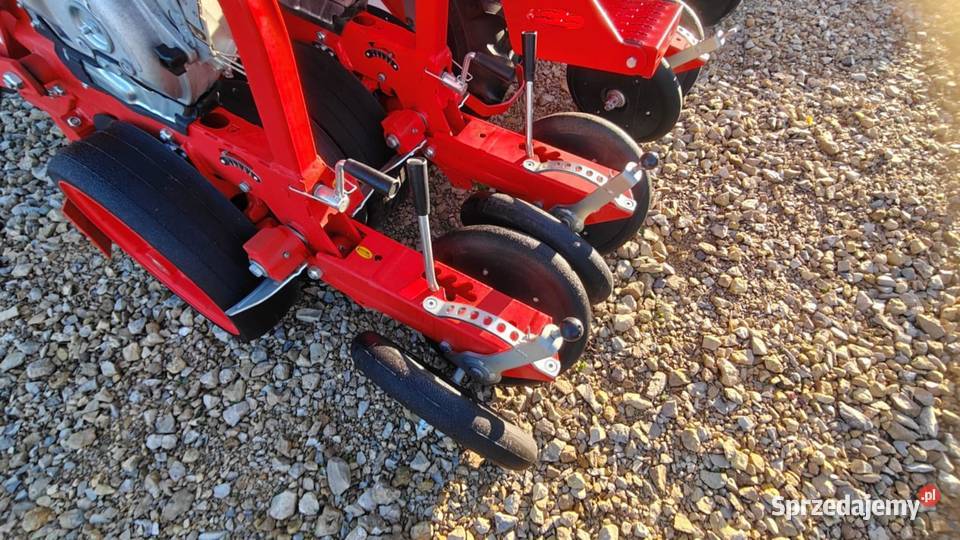 OZDOKEN Siewnik 6rzędowy model VPKTDG6 NOWY DUŻE nieuszkodzony Siewniki i sadzarki