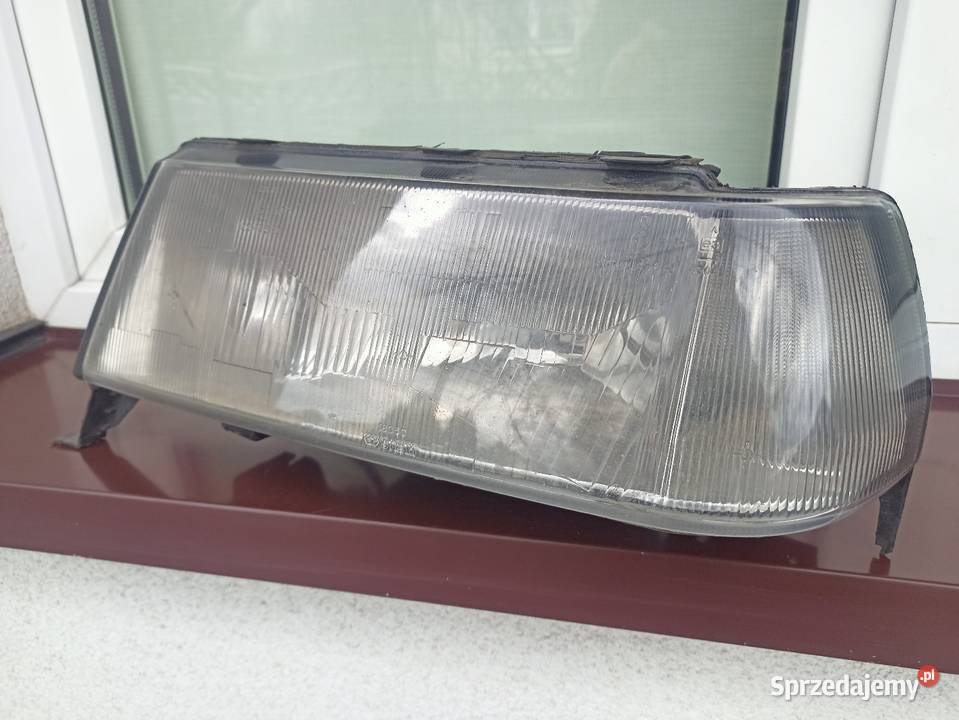 Lancia Thema I LIFT lampa przednia reflektor Sieradz