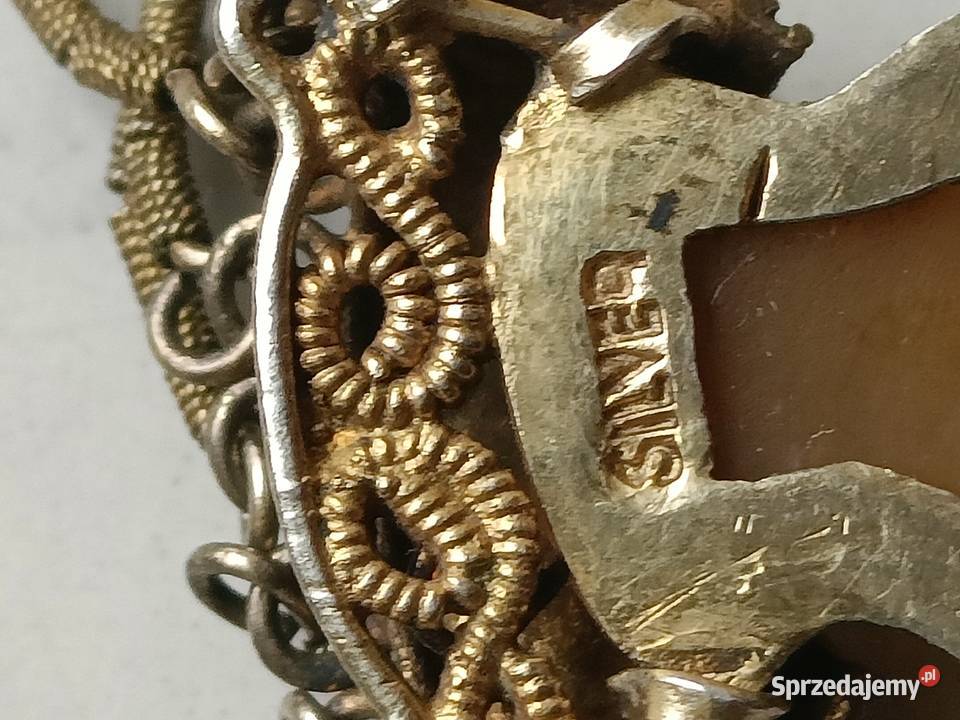 Stara srebrna biżuteria zawieszka chinka