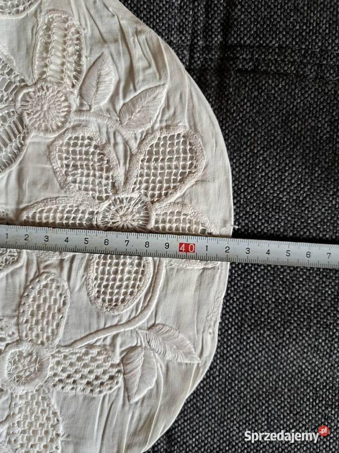 Poszewka na poduszkę owal 34x42 haftowana stara sprzedam