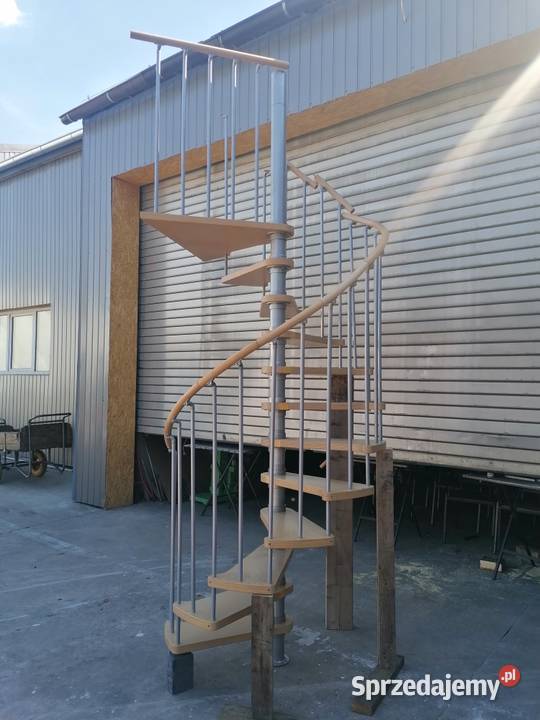 Schody spiralne Wioska