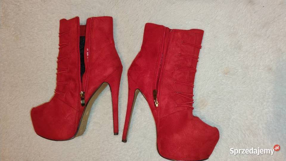 COMER Czerwone botki na platformie zamszowe Grudziądz