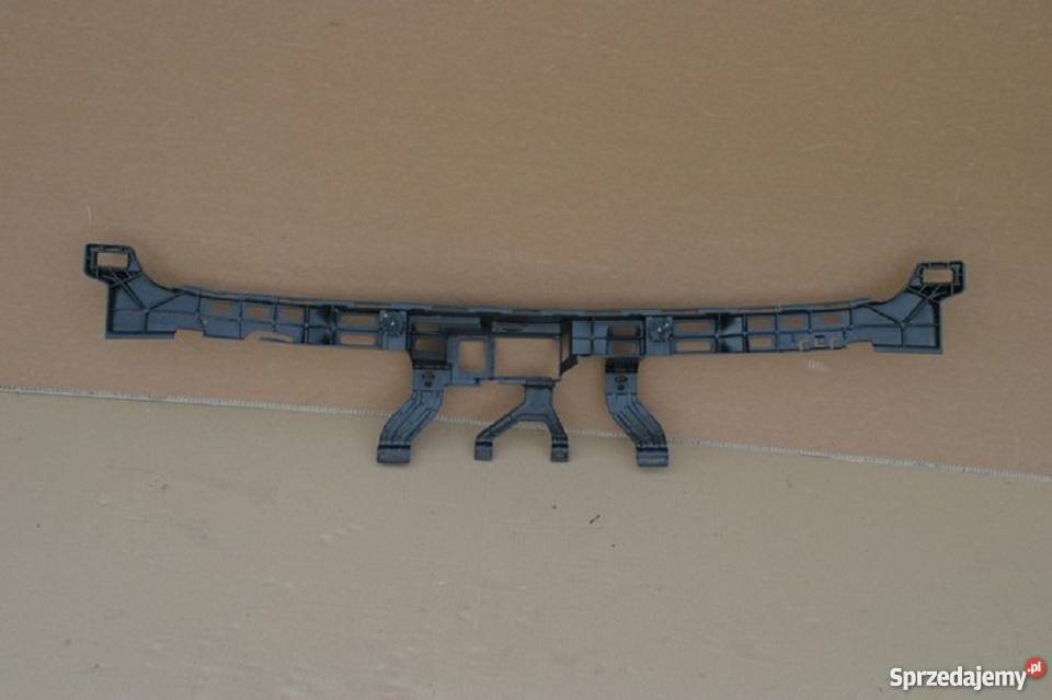 MERCEDES E KLASA ŚLIZG ZDERZAKA TYŁ ŚRODKOWY osobowe Bieleń