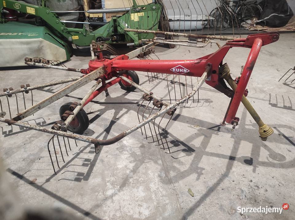 Zgrabiarka karuzelowa kuhn GA 300 Radoszyce