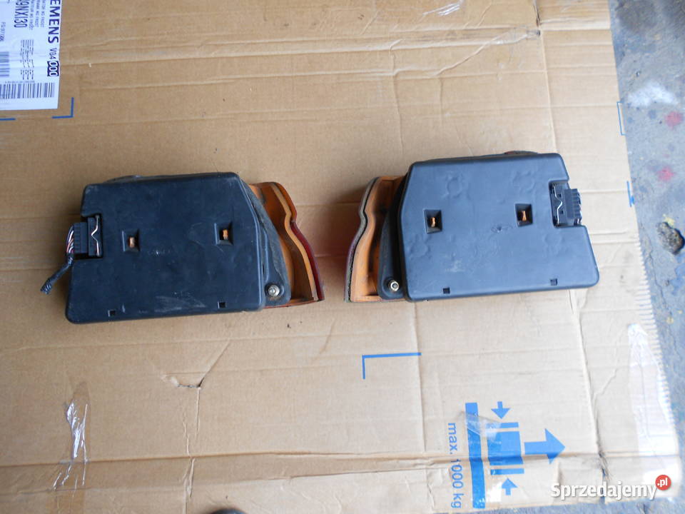 Ford Orion Escort lampy tył oryginalne osobowe