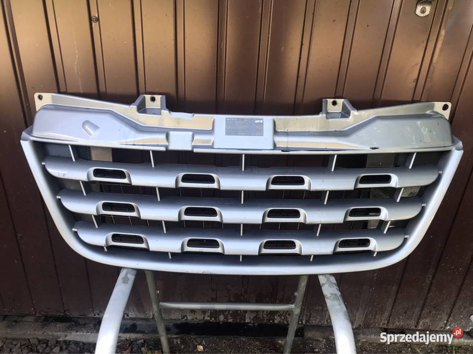 Master III 1014 Grill atrapa przód z kratką
