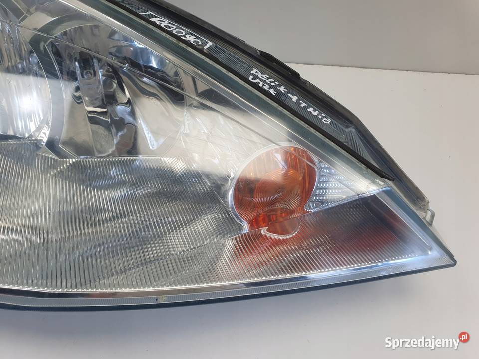 LAMPA PRAWA Ford Focus mk1 lift 0104r PRZEDNIA osobowe Rudka