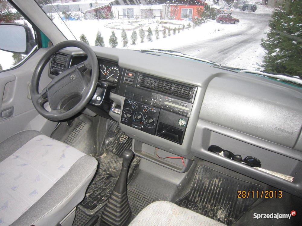 VW T4 Caravelle 1996 welurowa tapicerka Lutowiska