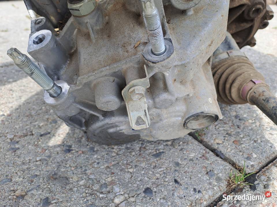 Suzuki Swift MK8 12 16V skrzynia biegów z osobowe
