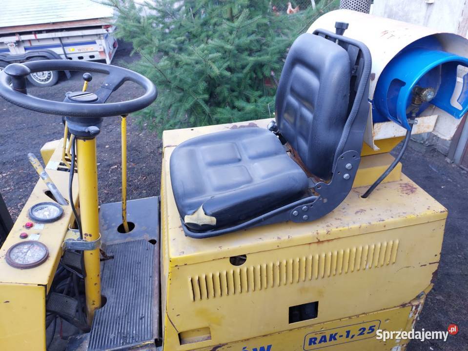 Sprzedam wózek widłowy rak 125 z silnikiem c 330 Płock