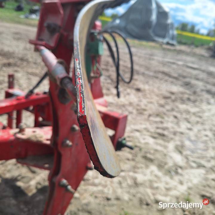 Pług obrotowy unia 4 skibowy