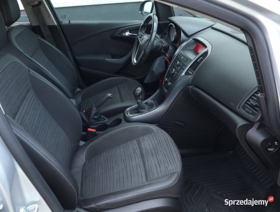 Opel Astra 14 T manualna łódzkie