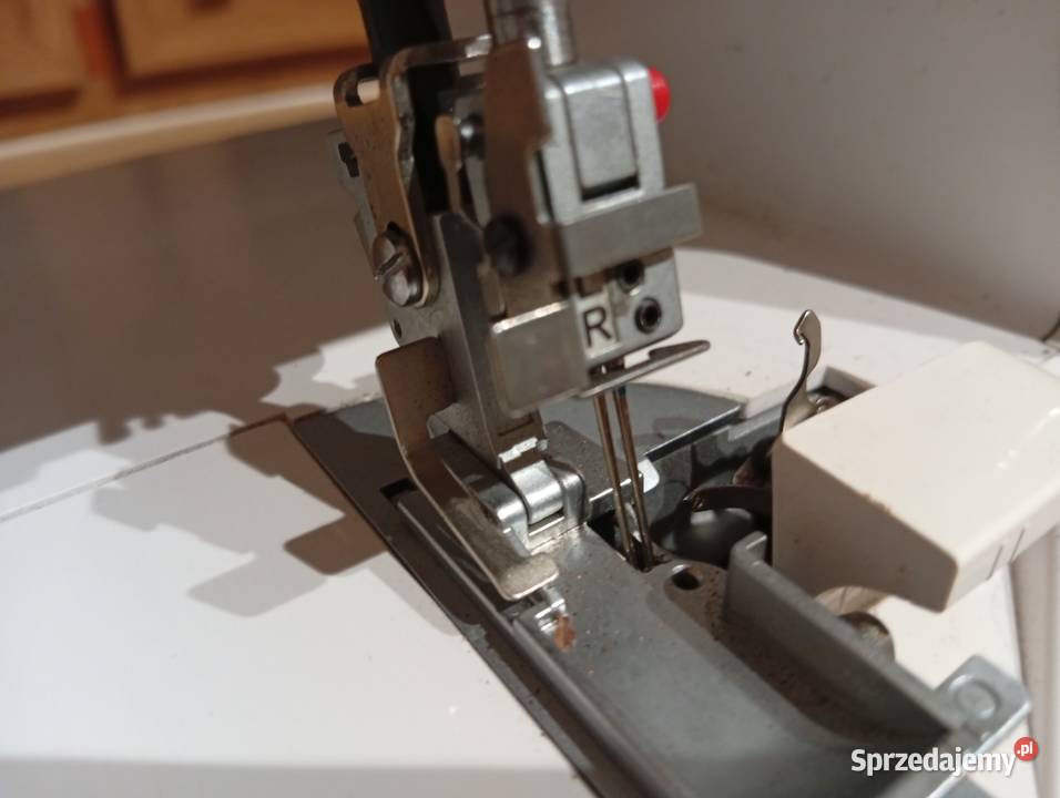 wielofunkcyjny coverlok Janome 1200D 574 Byczyna