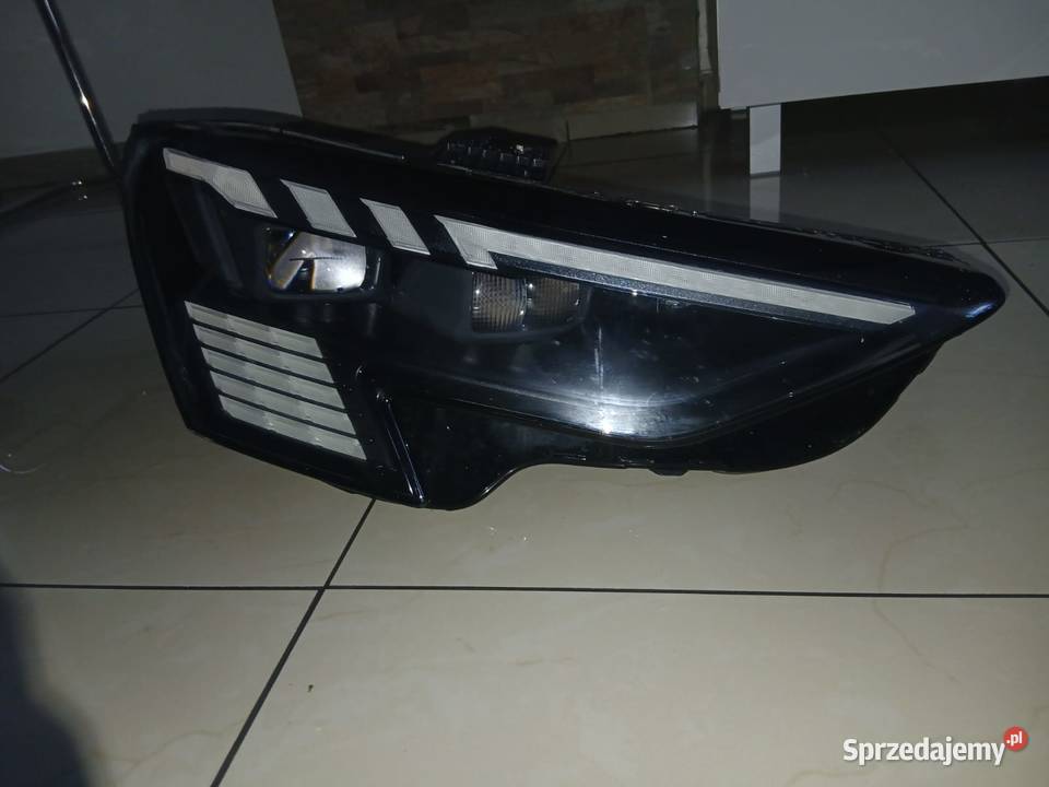 Audi A3 8Y Lampa przednia 8Y0941036F Oryginalna