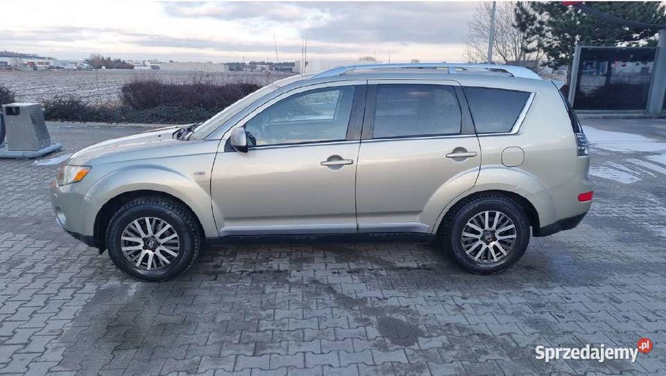 Mitsubishi Outlander II sprzedaż syndyka manualna Samochody osobowe Poznań